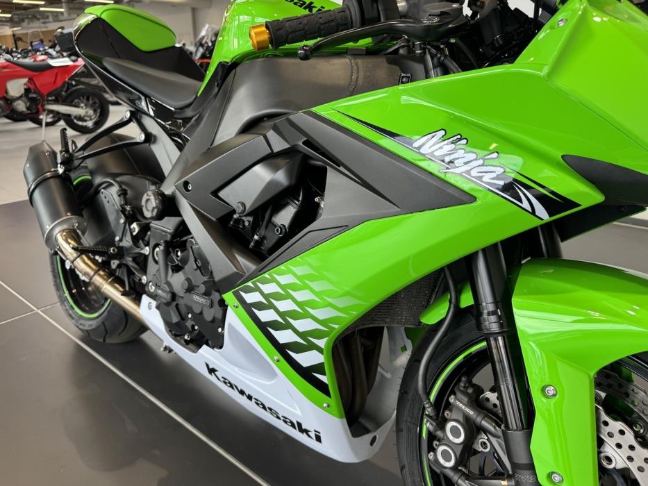 KAWASAKI ZX-10R 2010