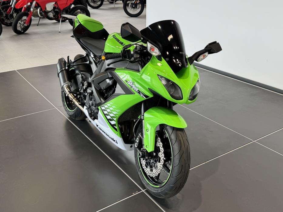 KAWASAKI ZX-10R 2010