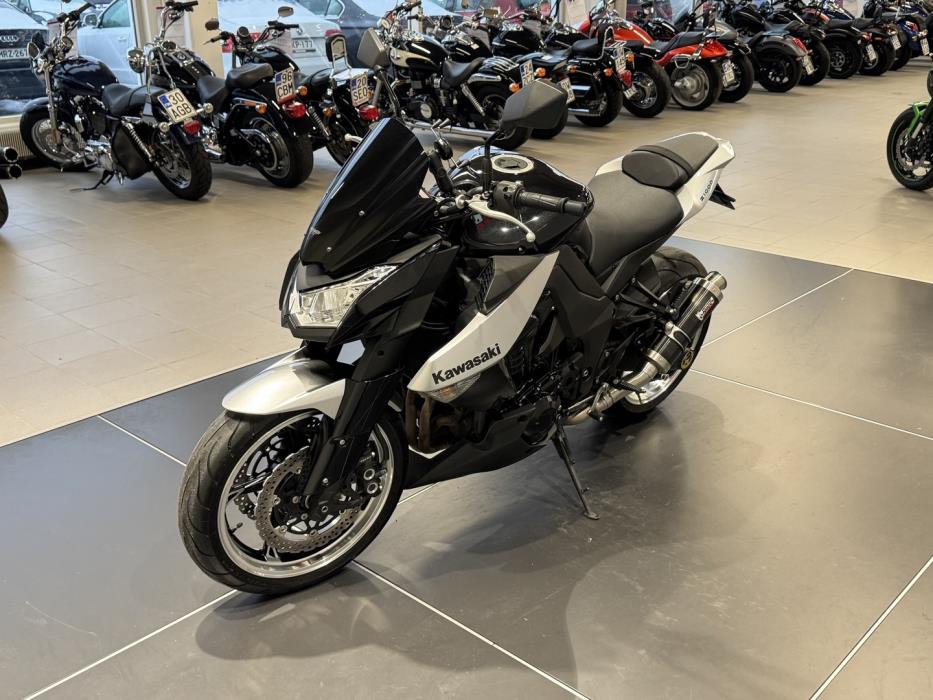 KAWASAKI Z 2010