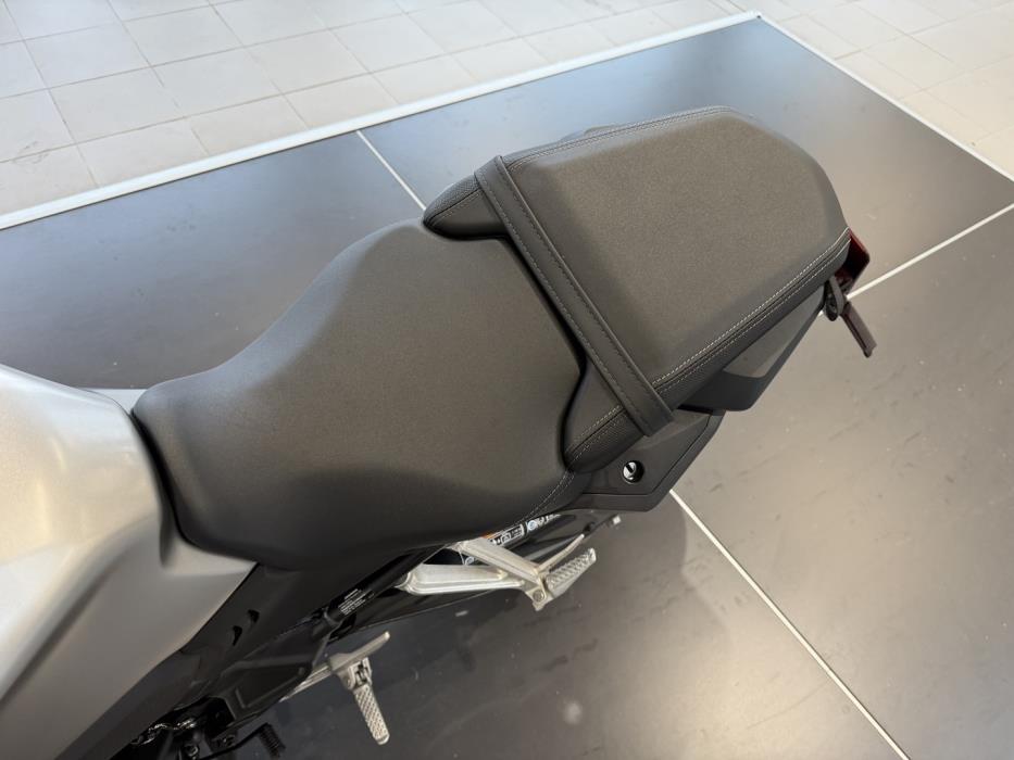 HONDA CB 2020
