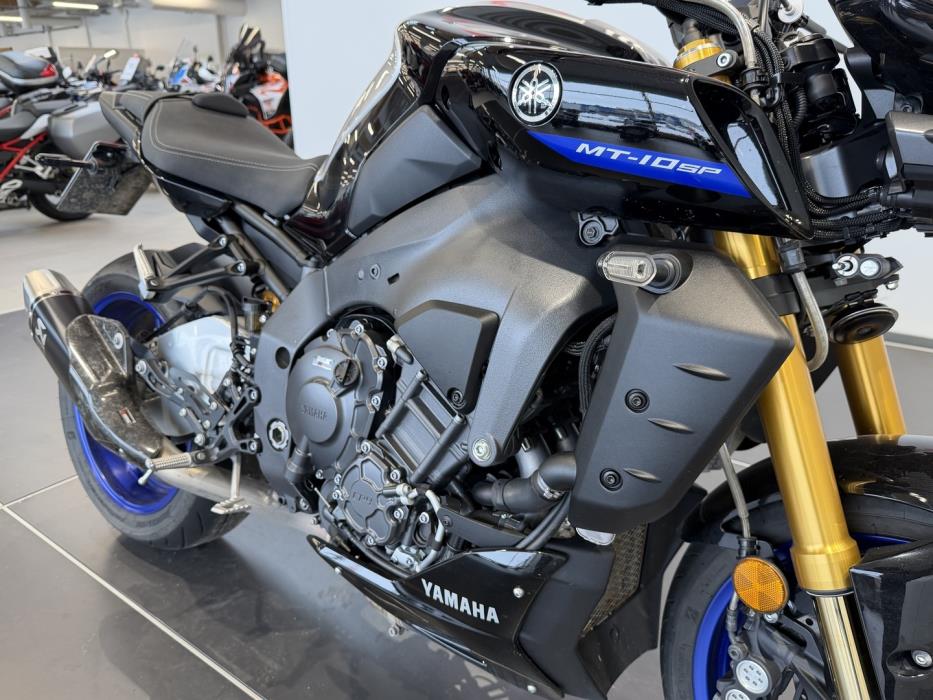 YAMAHA MT-10 2023