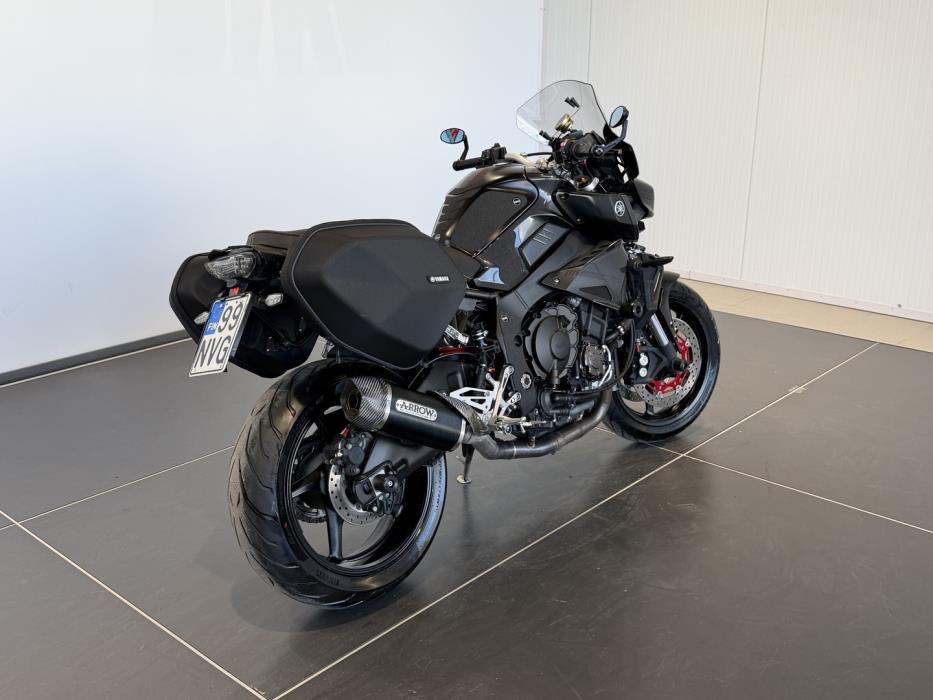 YAMAHA MT-10 2018