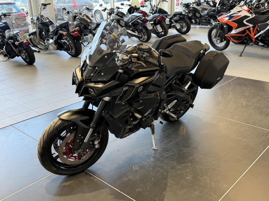 YAMAHA MT-10 2018