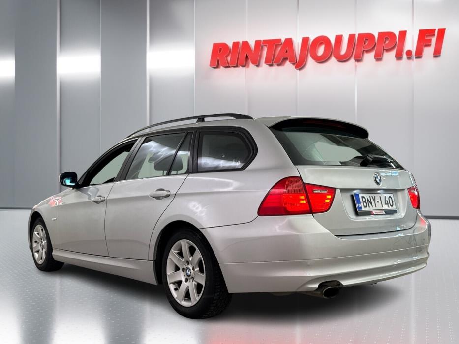 BMW 318 2009