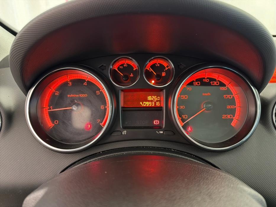 PEUGEOT 308 2009