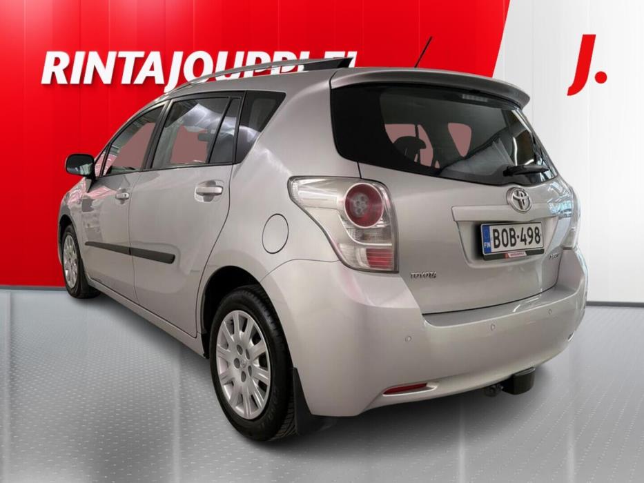 TOYOTA Verso 2010