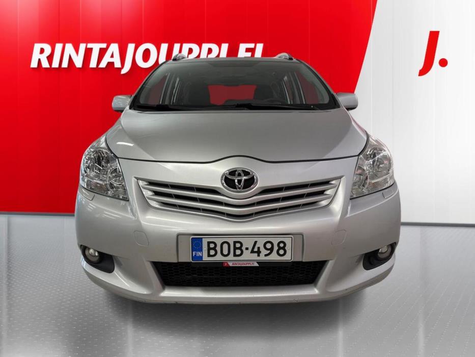 TOYOTA Verso 2010