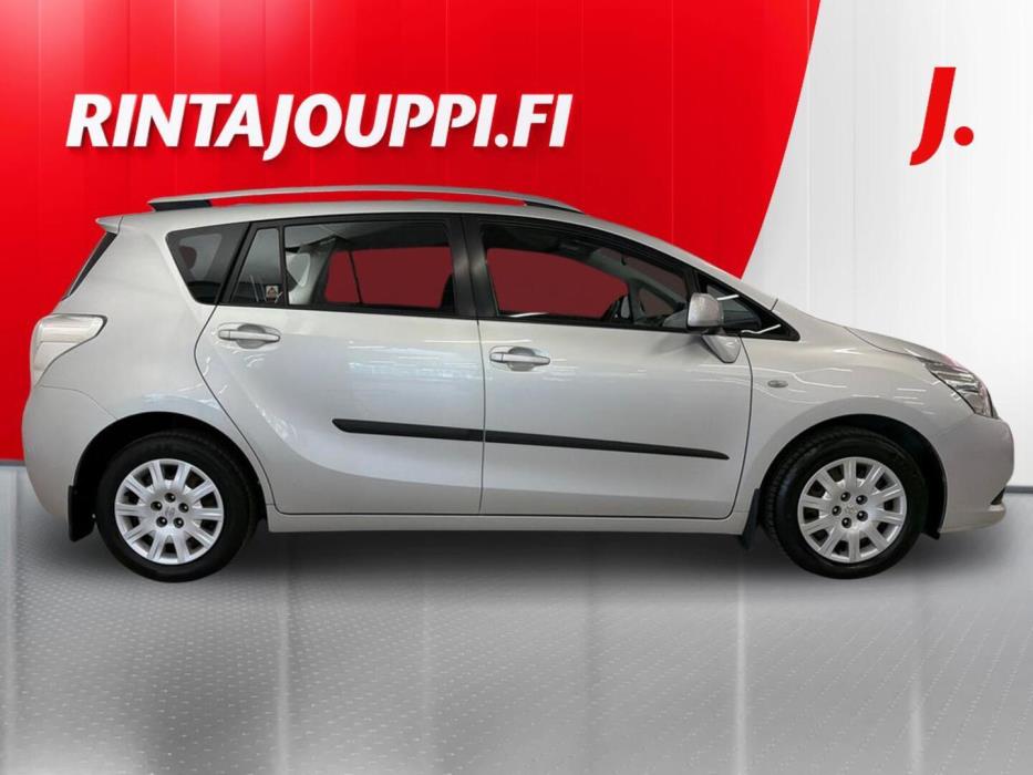 TOYOTA Verso 2010