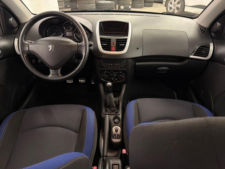 PEUGEOT 206+ 2012
