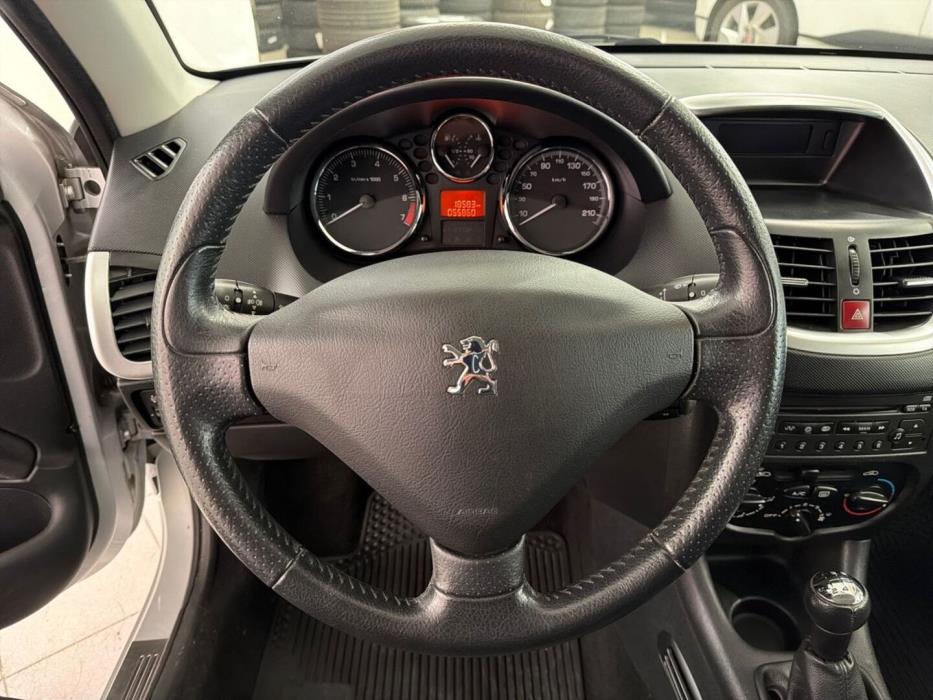 PEUGEOT 206+ 2012
