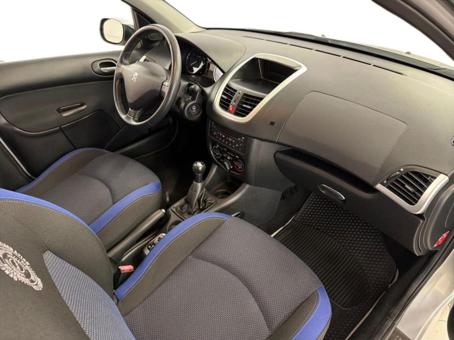PEUGEOT 206+ 2012