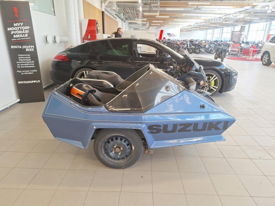 SUZUKI GSX 1993