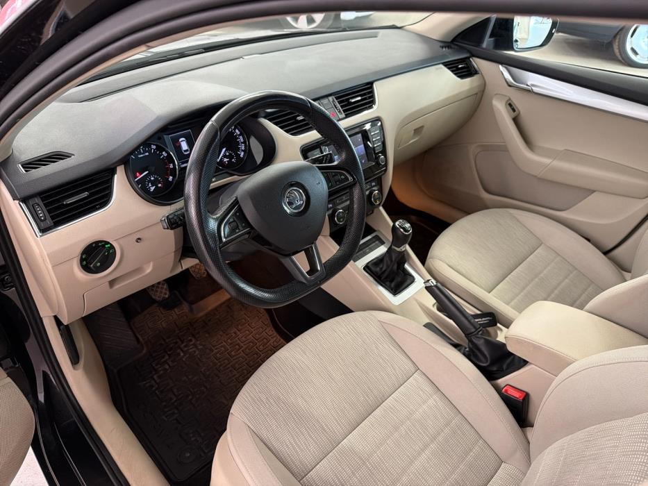 SKODA Octavia 2015