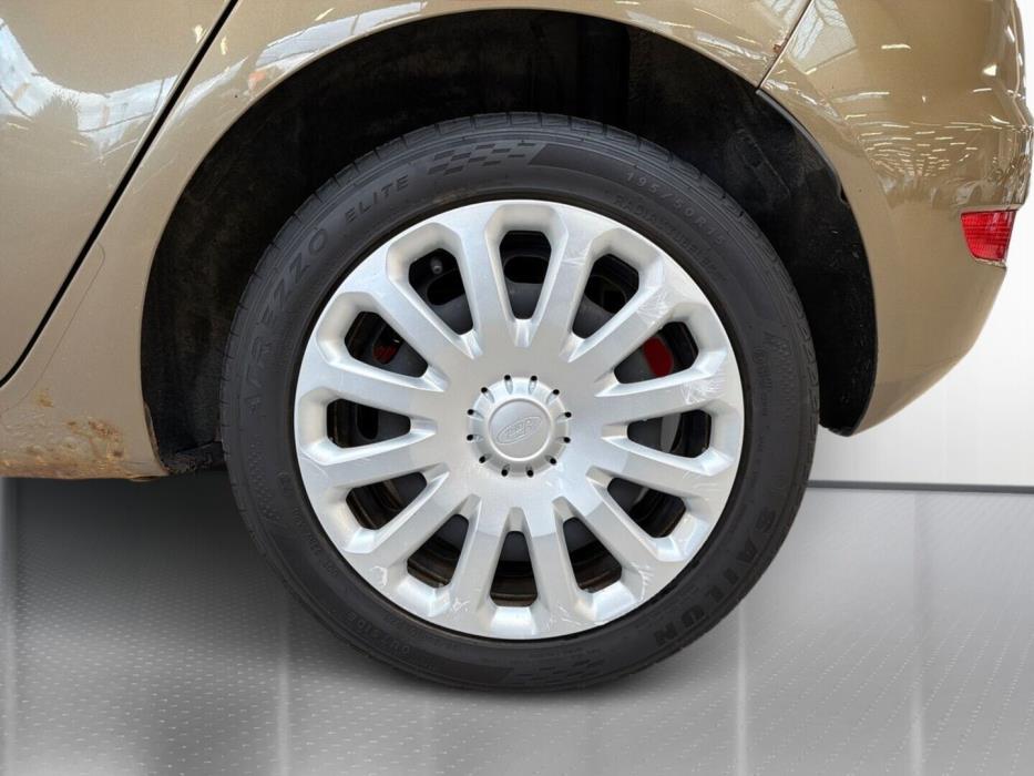 FORD Fiesta 2015