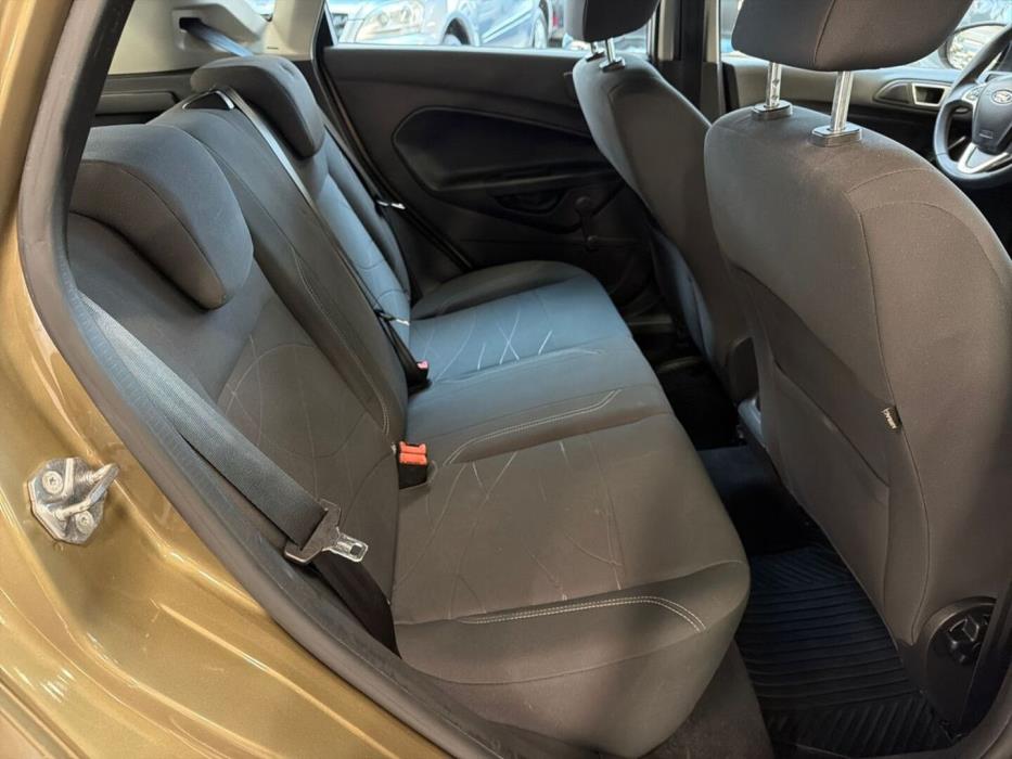 FORD Fiesta 2015