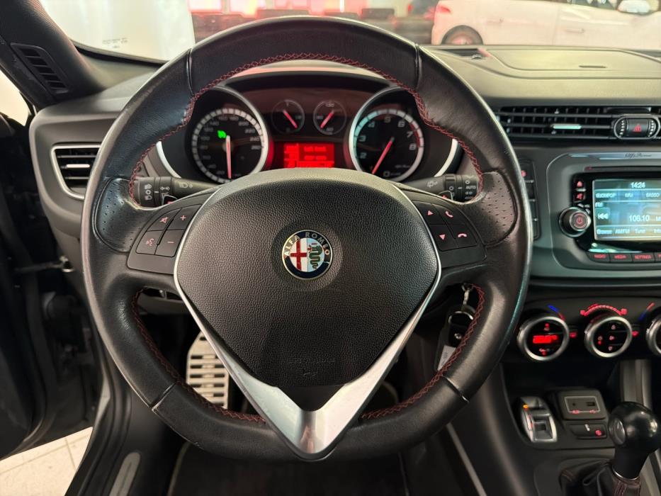 ALFA ROMEO Giulietta 2016