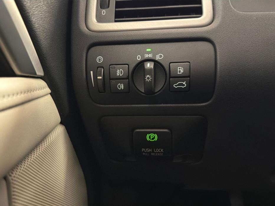 VOLVO S80 2012