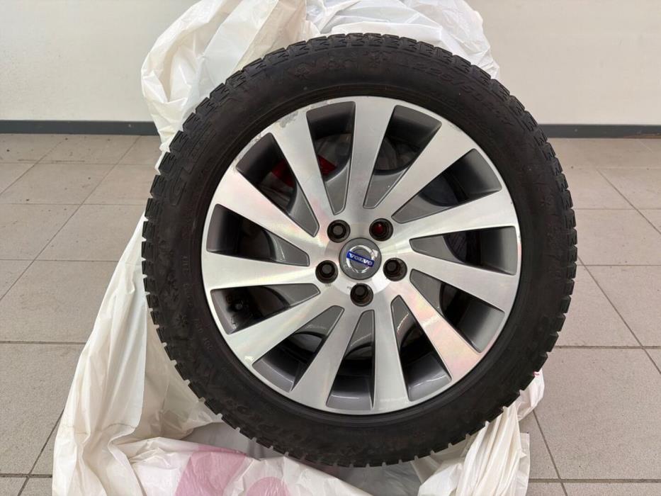 VOLVO S80 2012