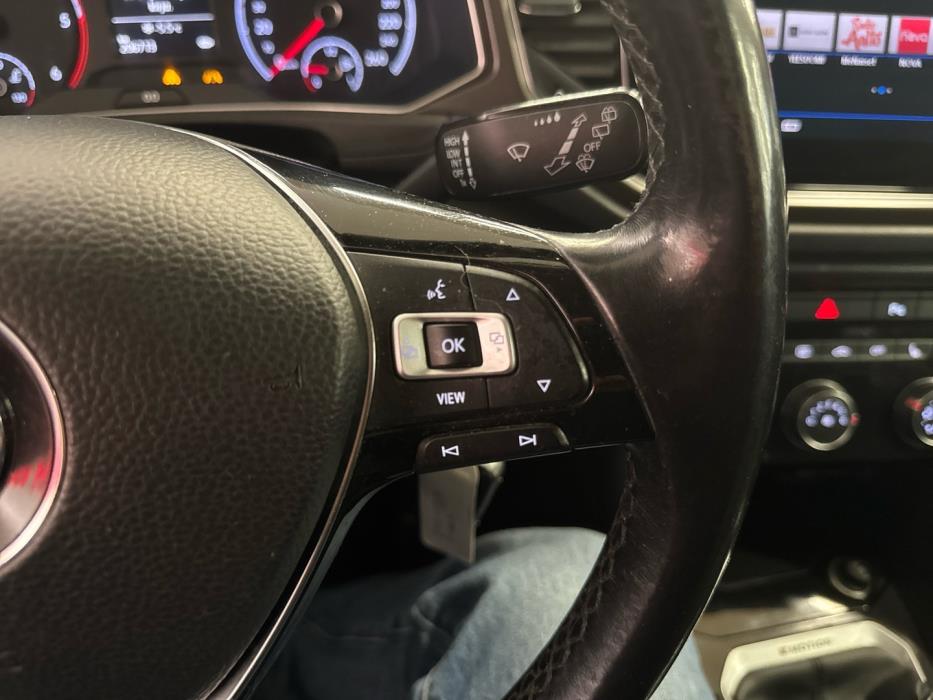 VOLKSWAGEN T-Roc 2019