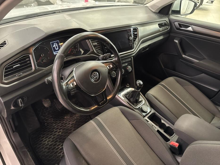 VOLKSWAGEN T-Roc 2019