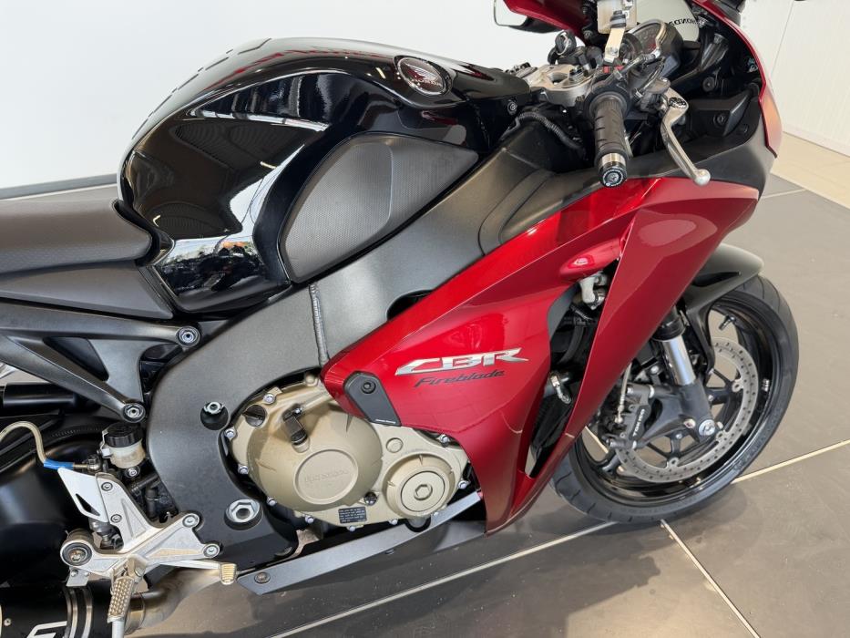 HONDA CBR 2008
