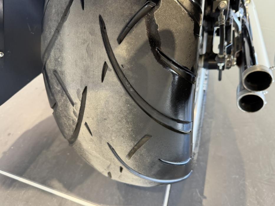 SUZUKI INTRUDER 2008