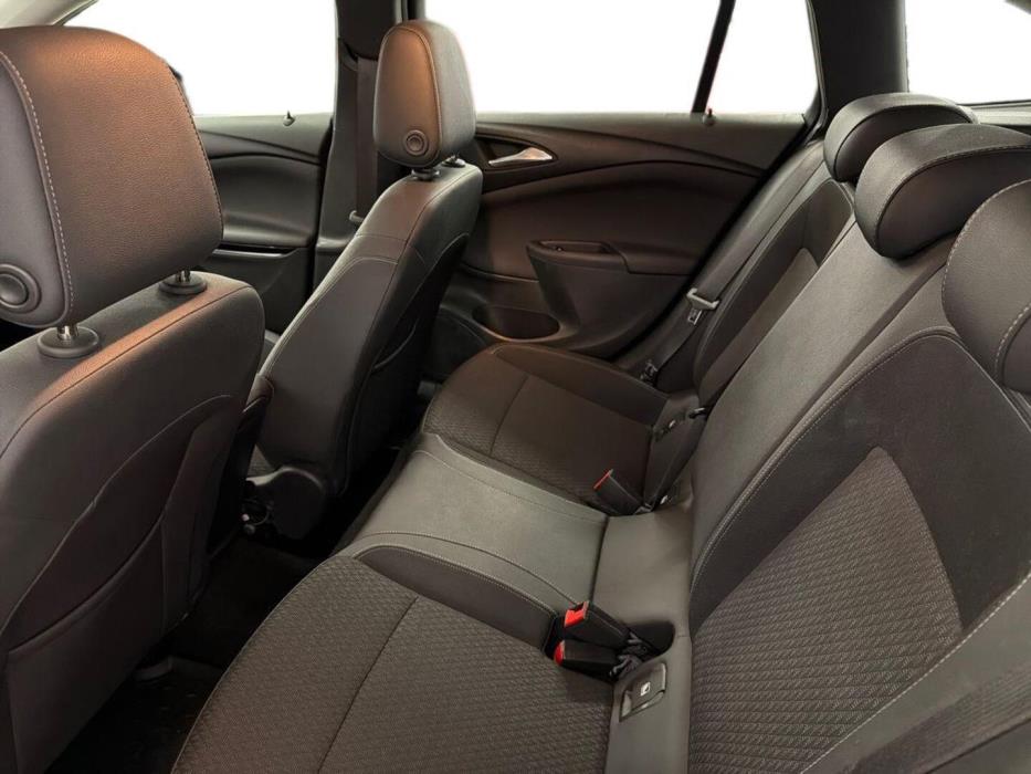 OPEL Astra 2019