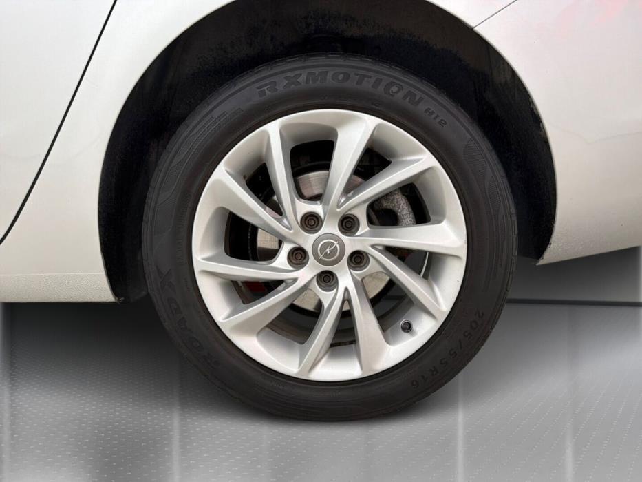 OPEL Astra 2019