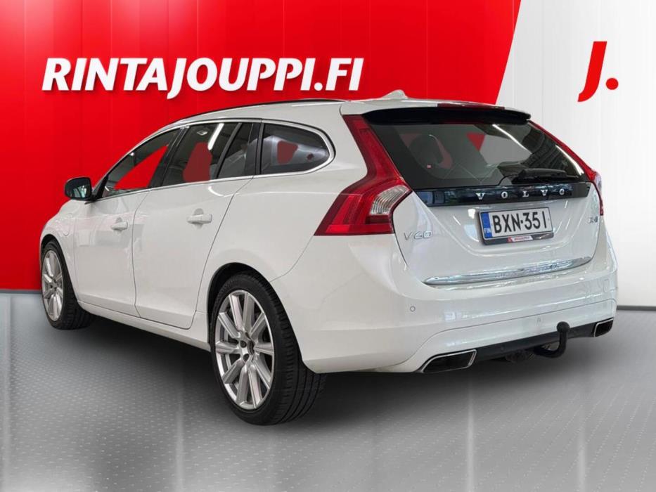 VOLVO V60 2017