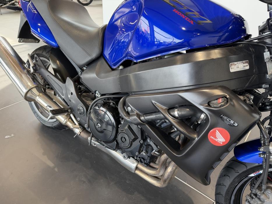 HONDA X11 2003