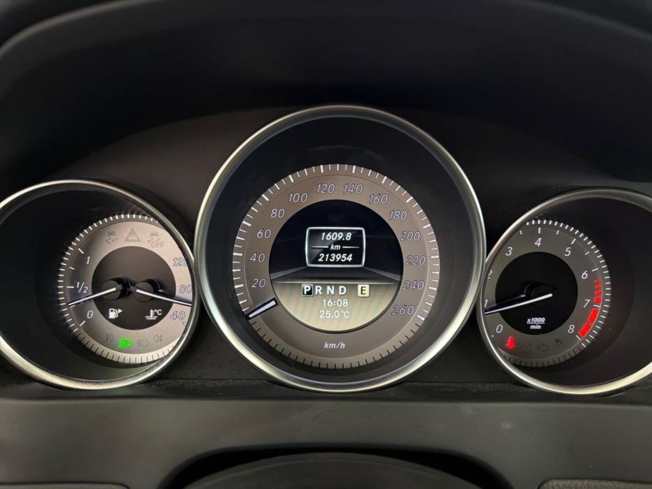 MERCEDES-BENZ C 2011