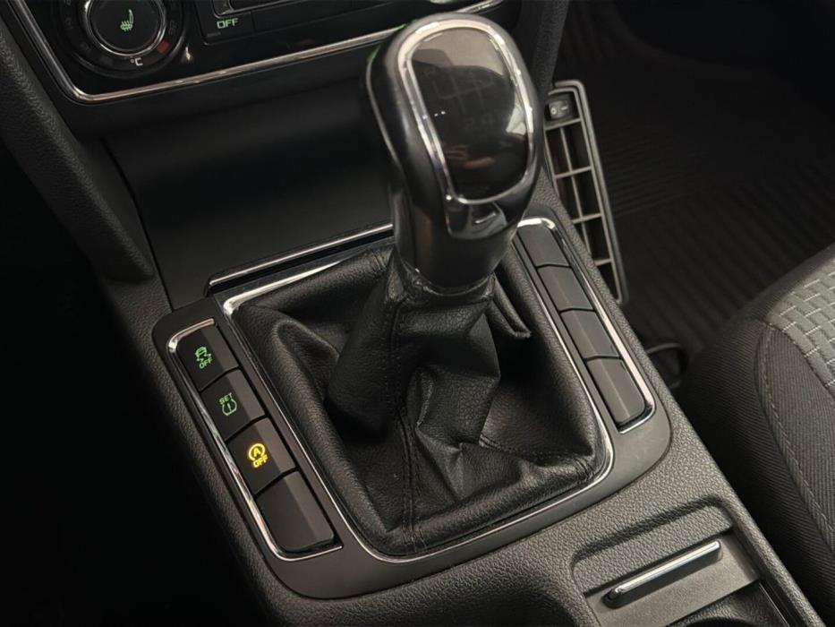 SKODA Superb 2012