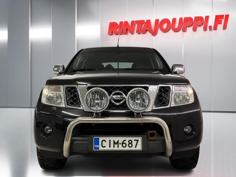 NISSAN Navara 2012