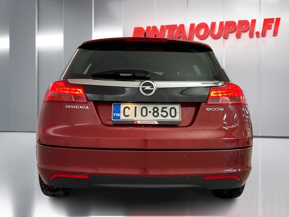 OPEL Insignia 2012