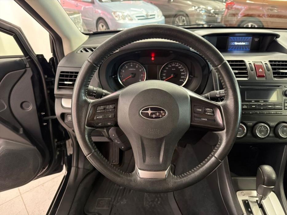 SUBARU XV 2012