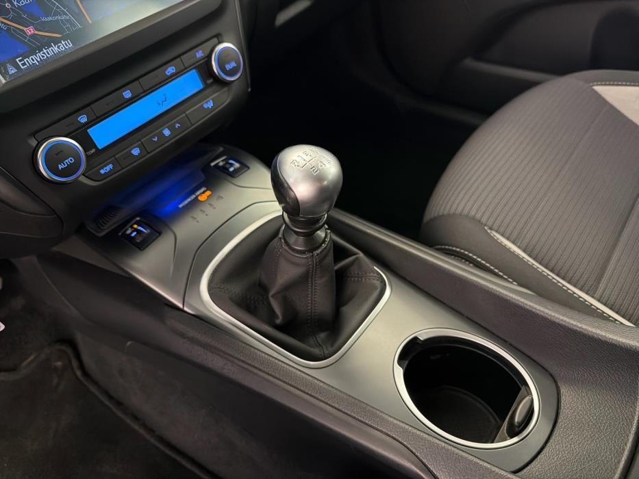 TOYOTA Avensis 2017