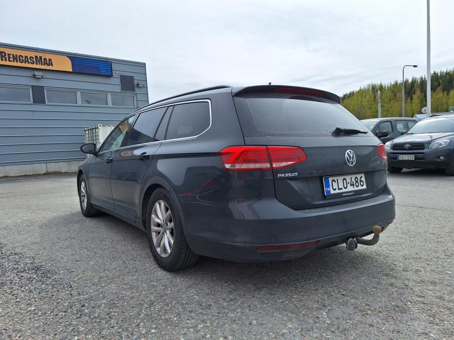 VOLKSWAGEN Passat 2018