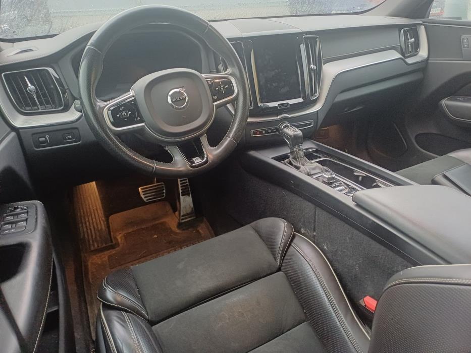 VOLVO XC60 2019