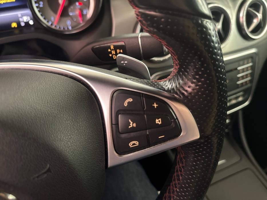 MERCEDES-BENZ CLA 2015