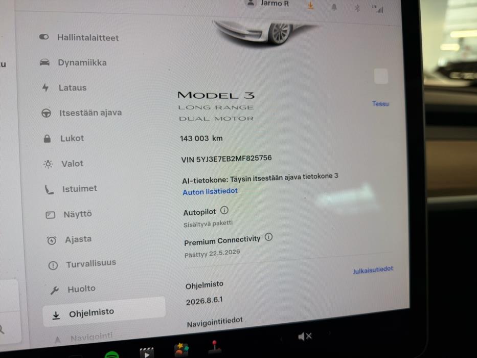 TESLA Model 3 2021