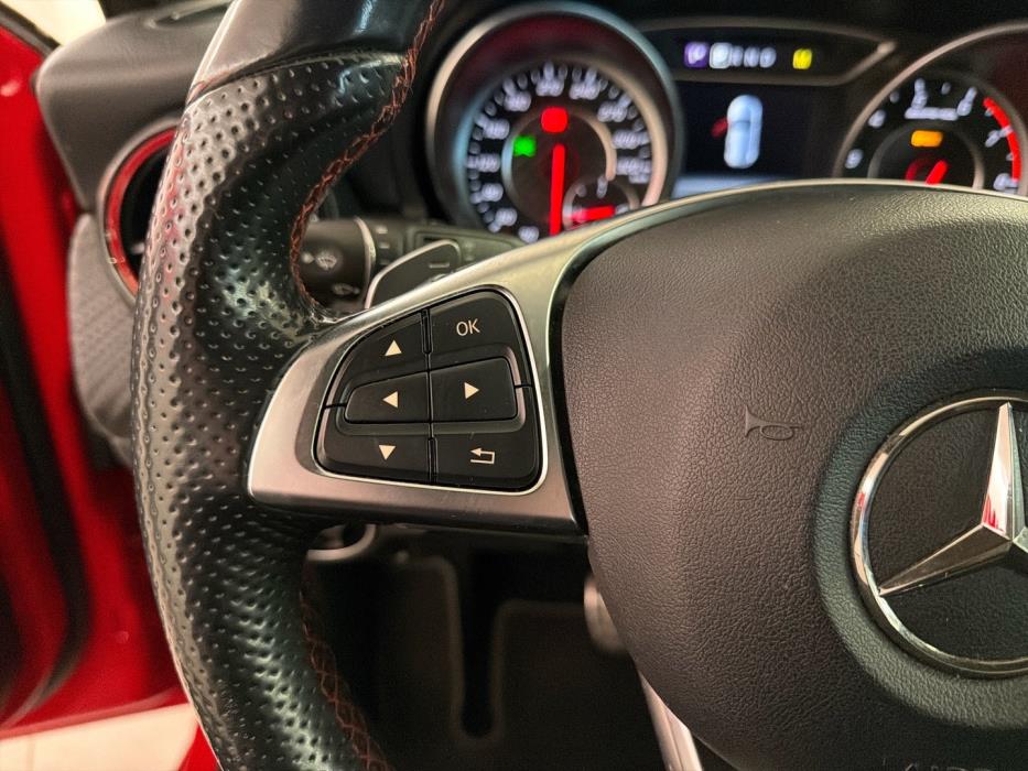 MERCEDES-BENZ A 2017