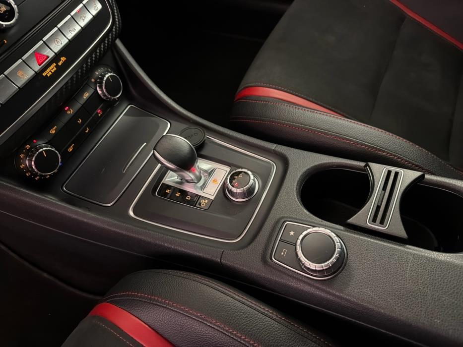 MERCEDES-BENZ A 2017