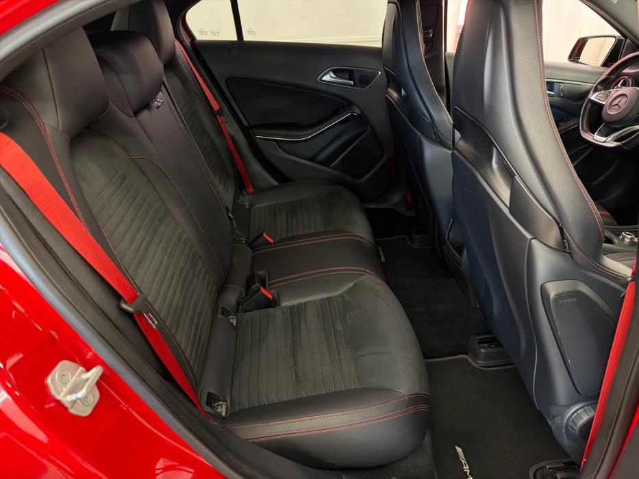 MERCEDES-BENZ A 2017