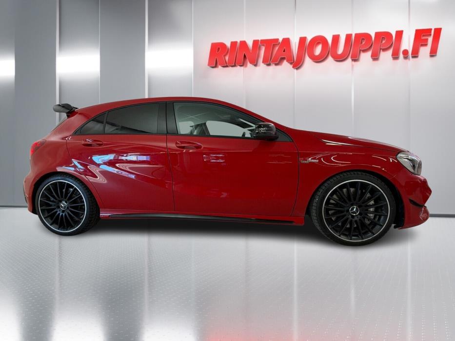 MERCEDES-BENZ A 2017