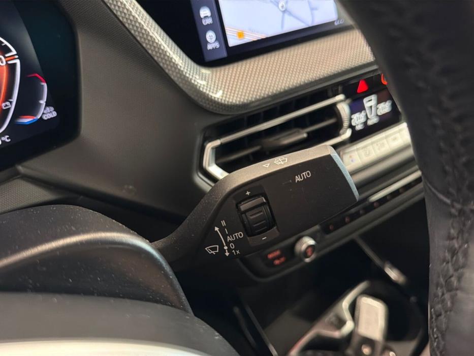 BMW 218 2022