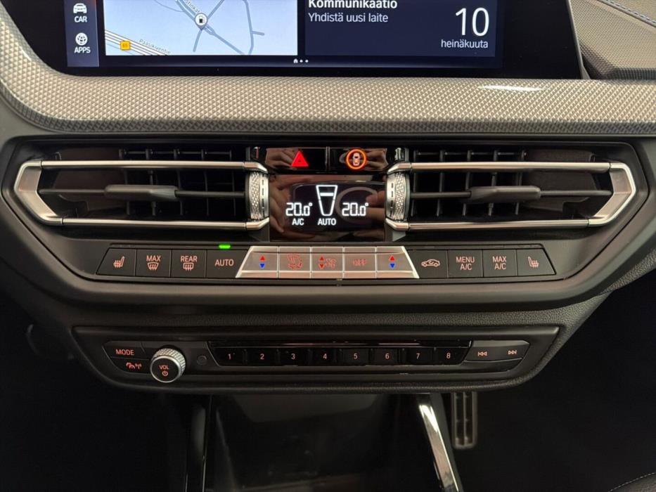 BMW 218 2022