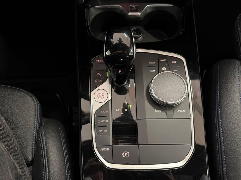 BMW 218 2022
