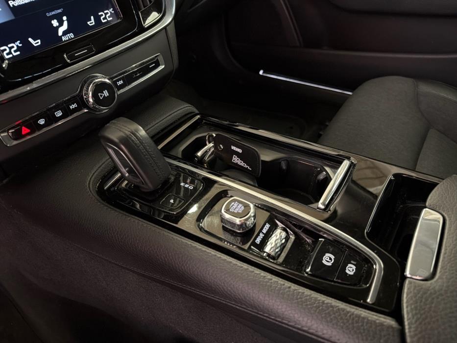 VOLVO V90 2020