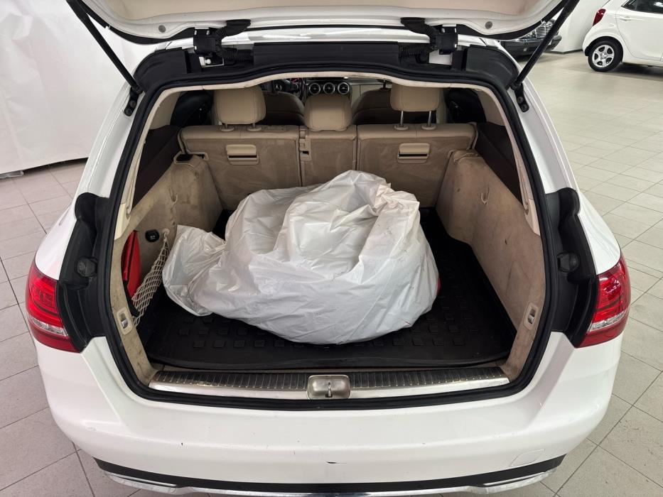 MERCEDES-BENZ C 2015