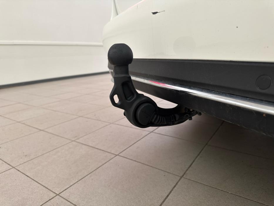 MERCEDES-BENZ C 2015